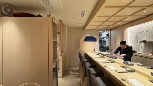 Shinjuku Sushi Hatsume