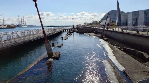 Port of Kobe Earthquake Memorial Park